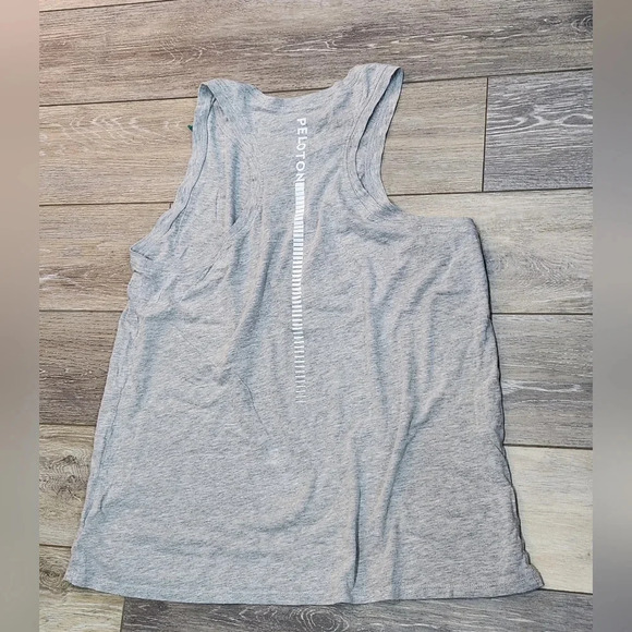 Peloton grey tank top - Picture 2 of 6